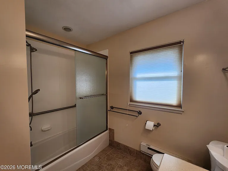 341B Canterbury Ct — Photo 11