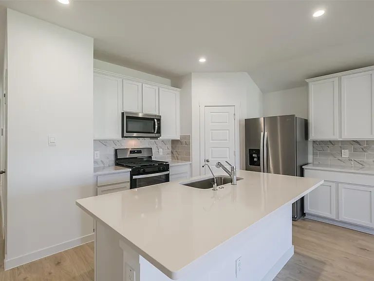 31718 Hallington Hill Ln — Photo 9
