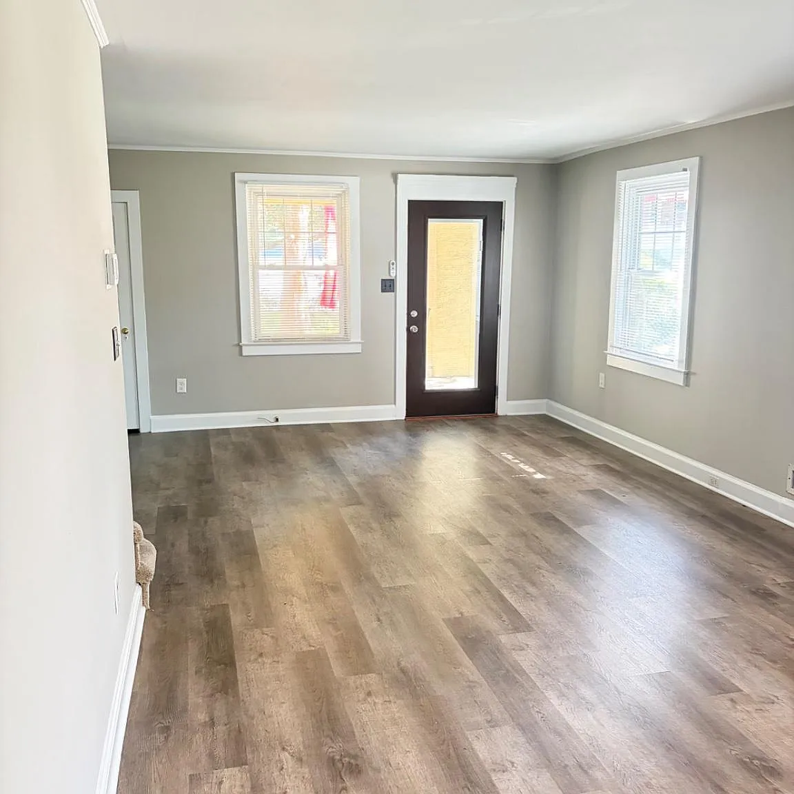 4 bed, 1.0 bath, 1352 sqft, $3,750 — Photo 4