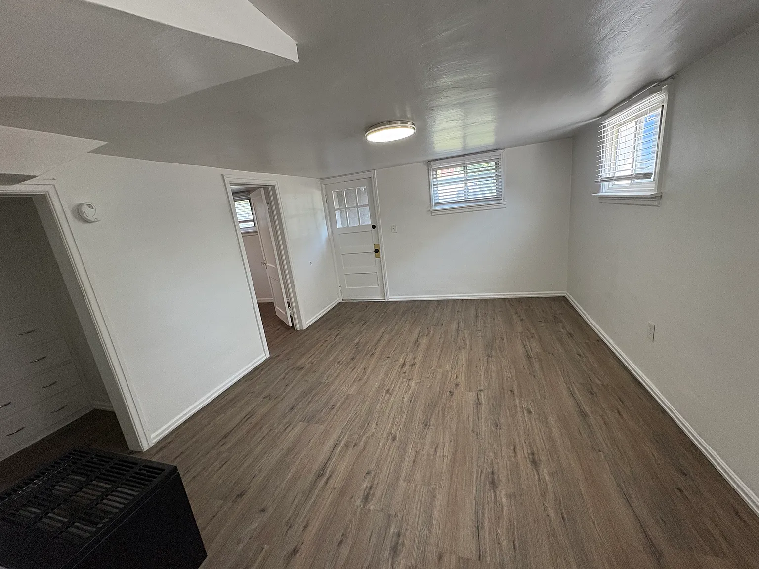 1 bed, 700 sqft, $1,100 — Photo 2