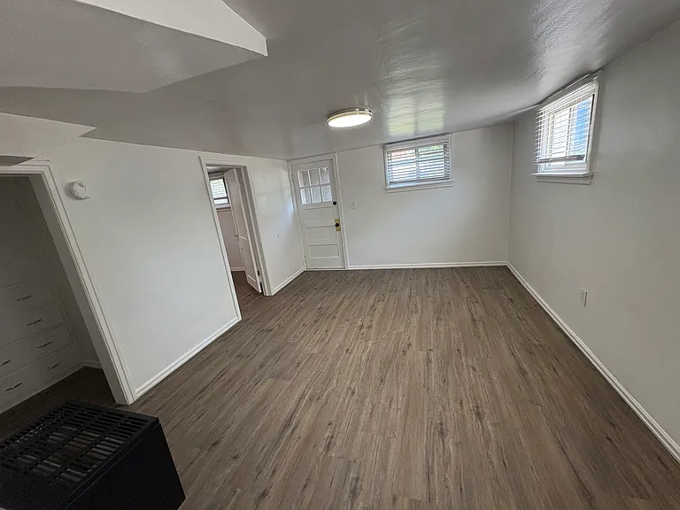 25 S 200 W #BASEMENT — Photo 2