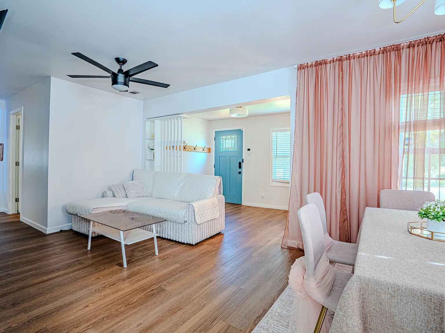The Blush House — Photo 4