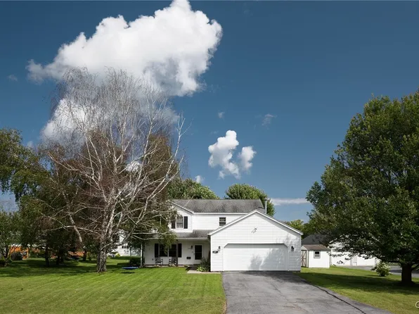 109 Patrician Ln, Brownville, NY 13615