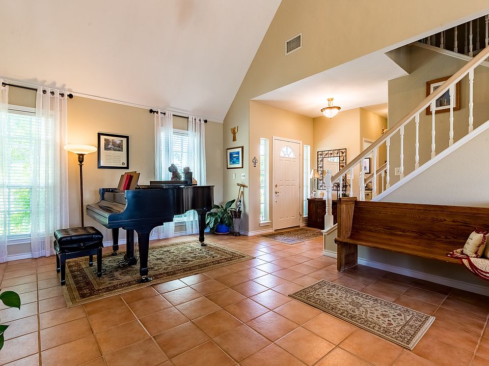 1st image of 506 Sierra Sound St