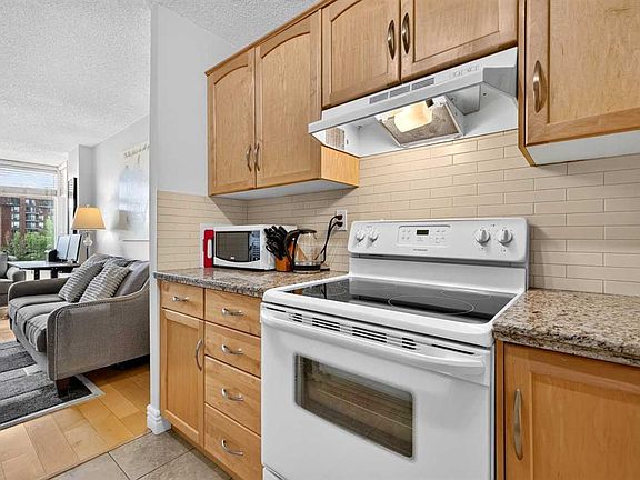 5th image of 1123 N 13th Ave SW #502