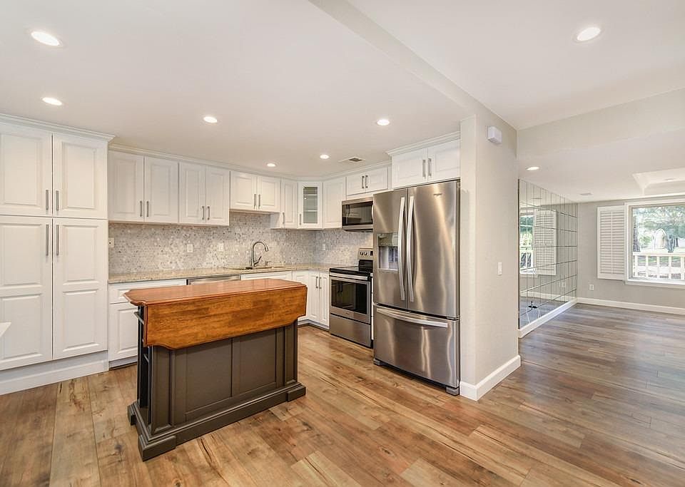 1st image of 6526 La Poza Ct