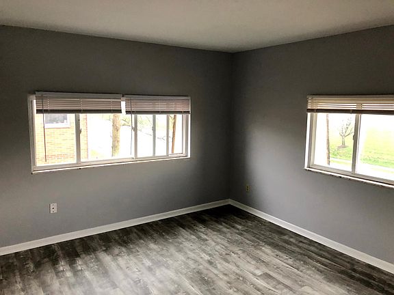 2nd image of 2021 W Broad St APT 1B