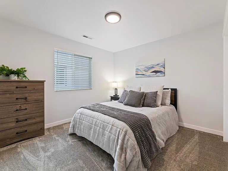 3917 N Amberwood Ave — Photo 21