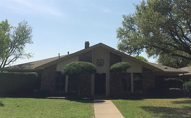 1st image of 9730 Amberley Dr