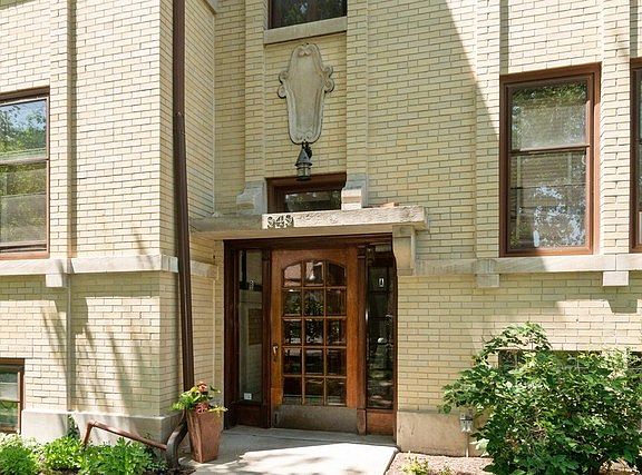 2nd image of 949 Lake St APT A2