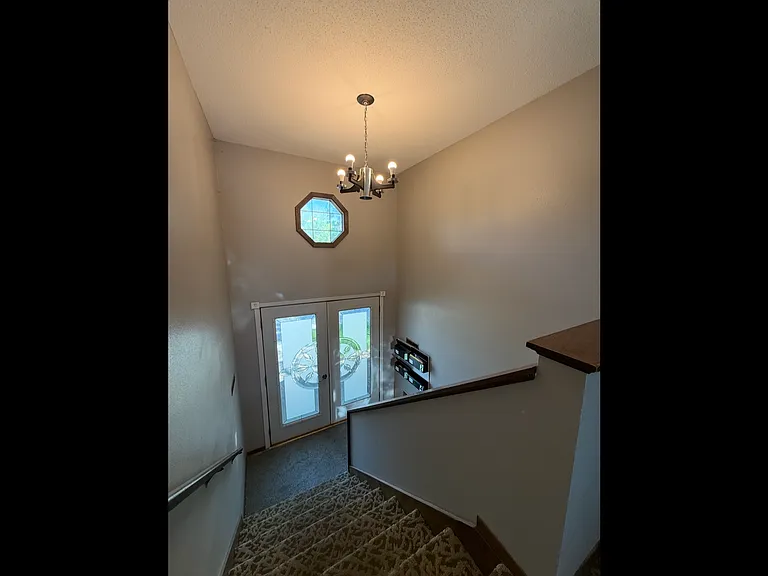 616 8th Ave NE #4 — Photo 6