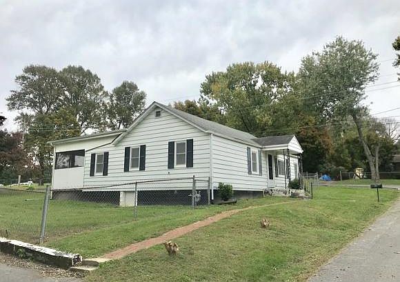 2nd image of 2900 Vernon St