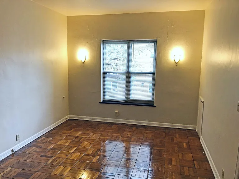 The Bauer Apartments — Photo 16