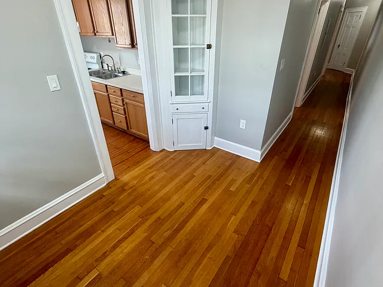 142 N Washington St #3 — Photo 7