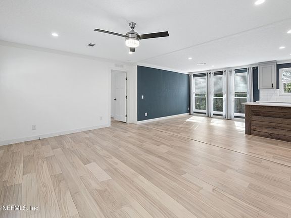 4th image of 7577 HOT SPRINGS Court