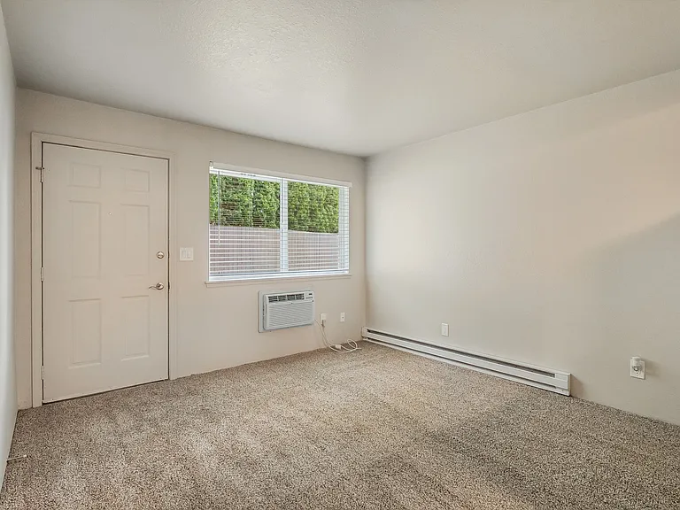 1x1 - Living Room