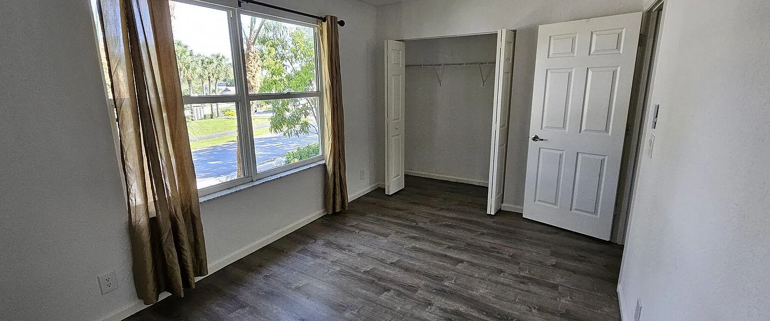2 bed, 2.5 bath, 1062 sqft, $3,200 — Photo 4