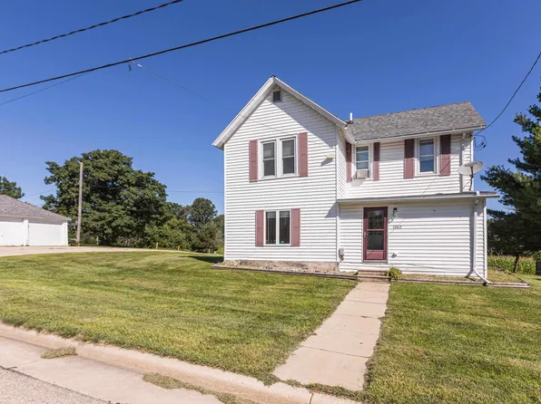 1060 County Rd E, Rewey, WI 53580