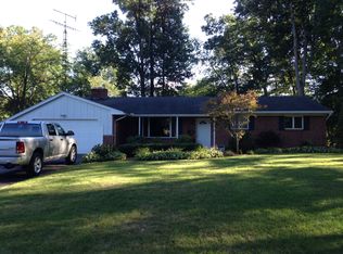 683 Mohawk Trl, Temperance, MI 48182