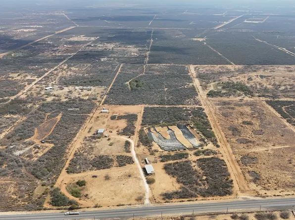 20545 Us Highway 83 N, Laredo, TX 78041