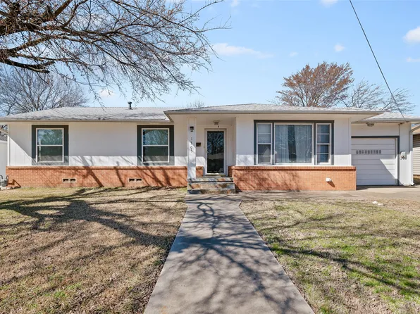 1305 Belmont St, Gainesville, TX 76240