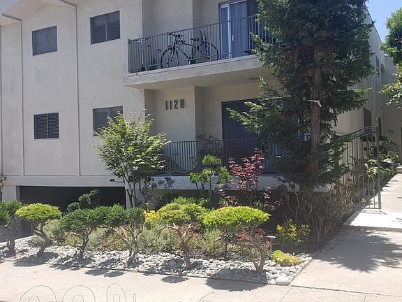 3rd image of 1128 19th St #6