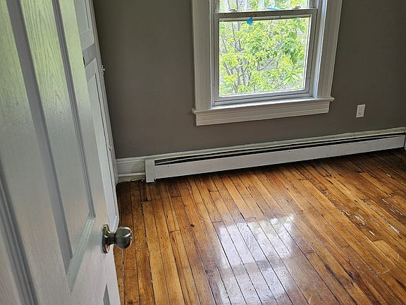 4th image of 37 Lenox Ave Floor 3