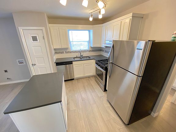 5th image of 2723 Sacramento Ave #B