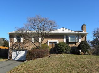 2805 Towney View Ct, Vienna, VA 22180