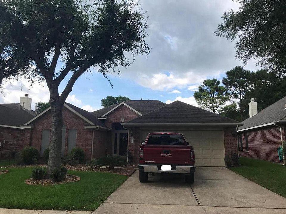 Front of the house 