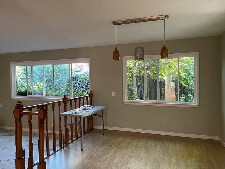 954 Colusa Ave — Photo 7