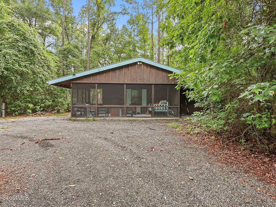 1st image of 663 Bluff Rd N