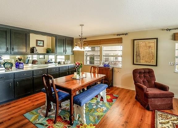 4th image of 1010 Morningview Dr