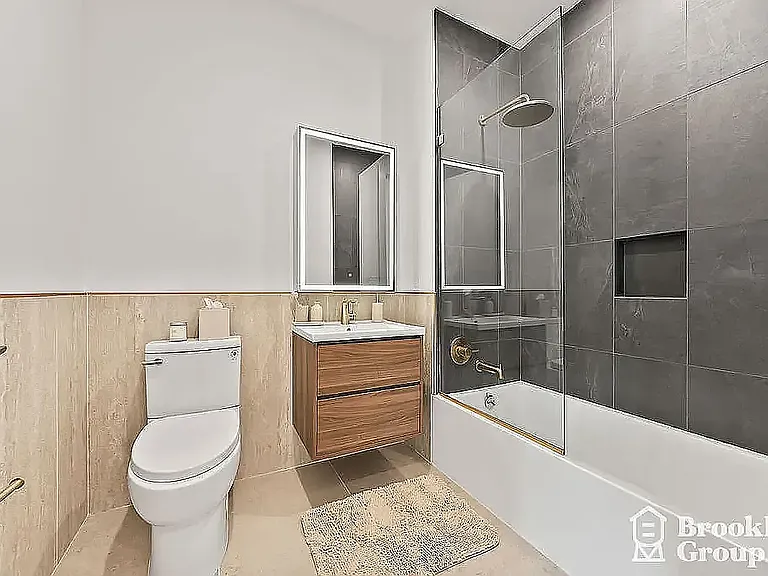 557 Baltic St #507 — Photo 8