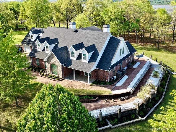 25 E Shoreline Dr, Eufaula, OK 74432