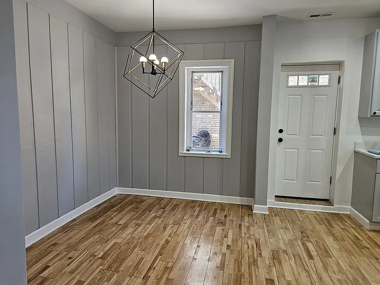2500 W Pershing Rd #1R — Photo 6