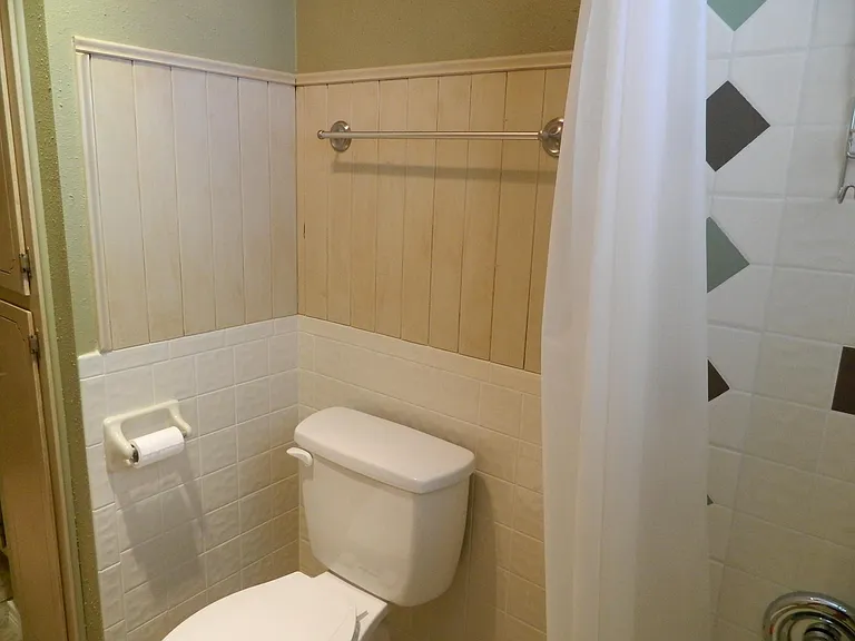 1806 SE Clark St — Photo 13