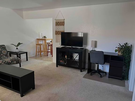 2nd image of 440 Old Coast Hwy APT C
