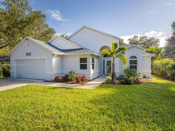 9330 Seagrape Dr, Vero Beach, FL 32963