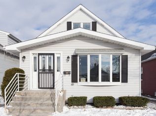 7644 W 66th St, Bedford Park, IL 60501