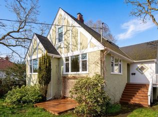 1959 Hampshire Rd, Oak Bay, BC V8R5T9