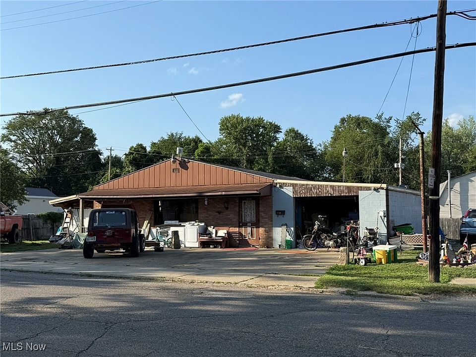 1st image of 1015 Trenton Ave