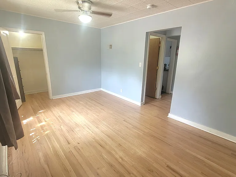 304 N 12th St #1 — Photo 6