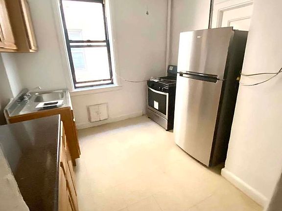 2nd image of 137 W 141st St APT 66