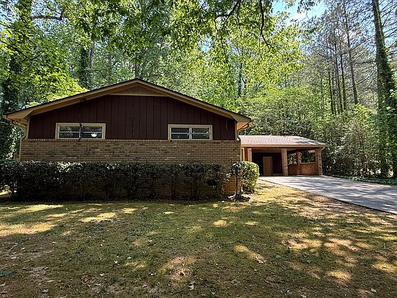 2nd image of 4205 King Valley Dr SE
