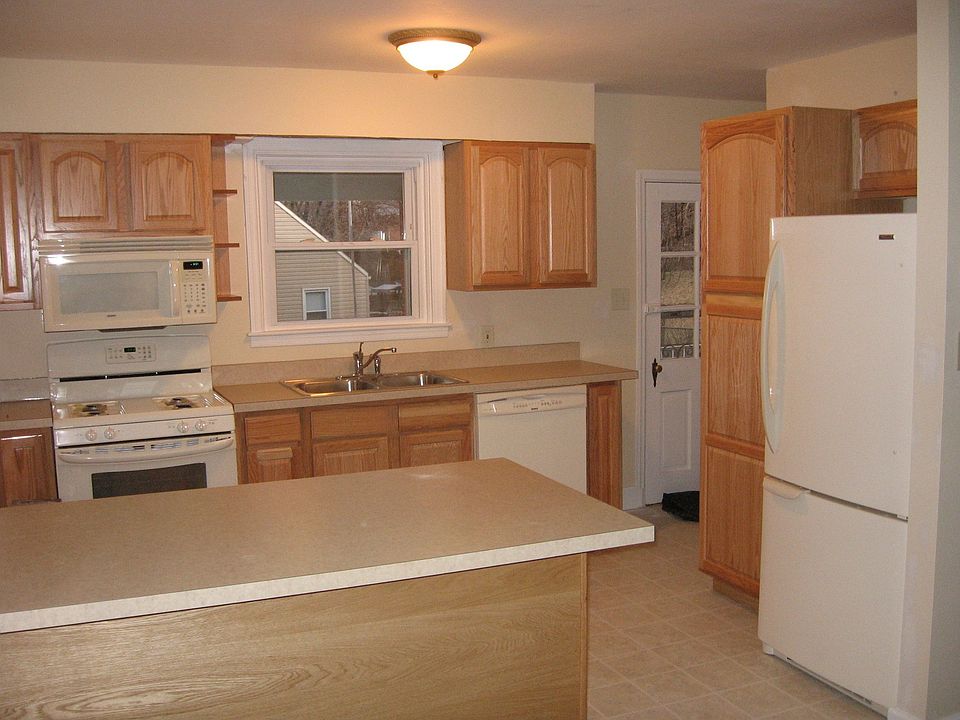 2nd image of 5415 Cedella Ave