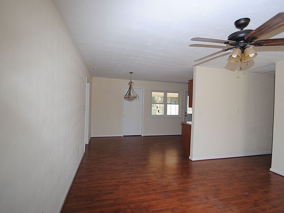 3rd image of 3445 Silina Dr