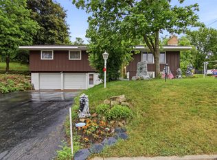 2316 5th St E, Menomonie, WI 54751