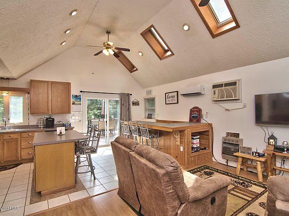 2nd image of 5209 Birchwood Dr
