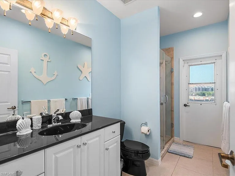200 Copperfield Ct — Photo 44